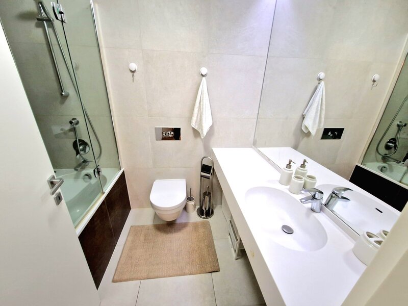 One Herastrau Plaza 2022, Aviatiei, 2 camere 67mp, Centrala, Parcare, Boxa